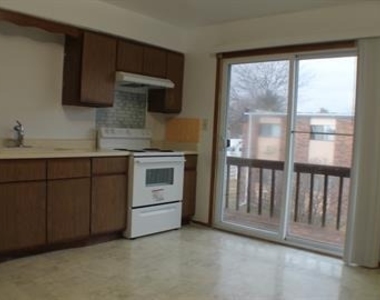 2902 31st Street - Photo Thumbnail 2