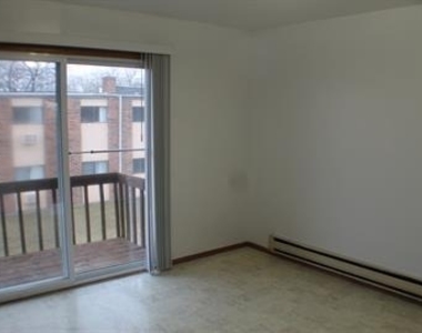 2902 31st Street - Photo Thumbnail 1