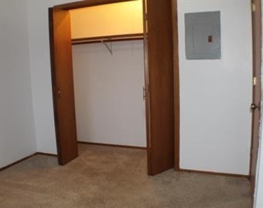 2902 31st Street - Photo Thumbnail 8