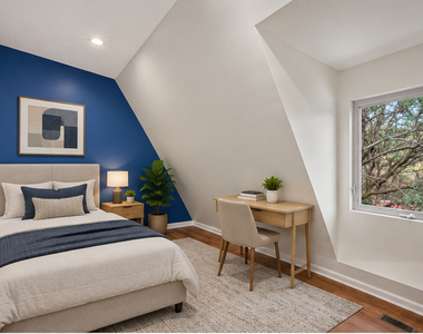 4322 S Berkeley Avenue - Photo Thumbnail 1