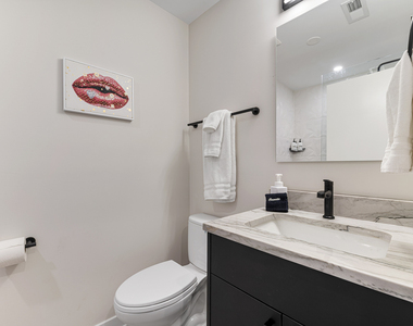 7109 N Western Avenue - Photo Thumbnail 14