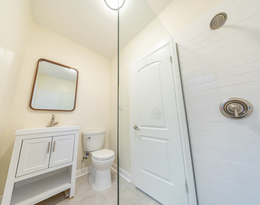 6846 S Paxton Avenue - Photo Thumbnail 11