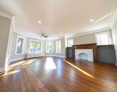 6846 S Paxton Avenue - Photo Thumbnail 17