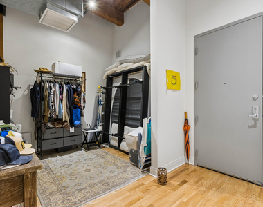 770 W Gladys Avenue - Photo Thumbnail 7