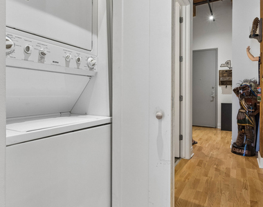 770 W Gladys Avenue - Photo Thumbnail 8