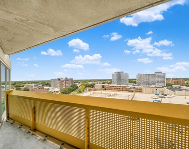 1720 Maple Avenue - Photo Thumbnail 15