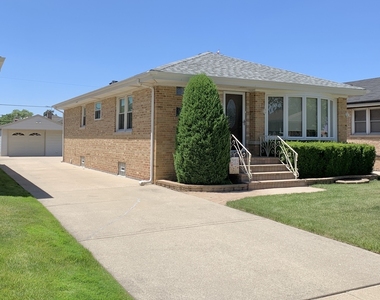 4420 N Opal Avenue - Photo Thumbnail 1