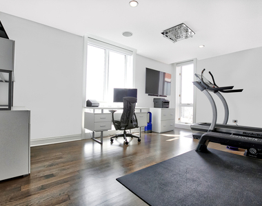 1444 N Orleans Street - Photo Thumbnail 15