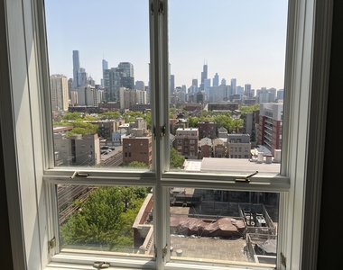 1444 N Orleans Street - Photo Thumbnail 18
