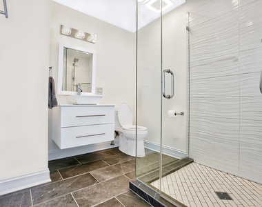 1444 N Orleans Street - Photo Thumbnail 16