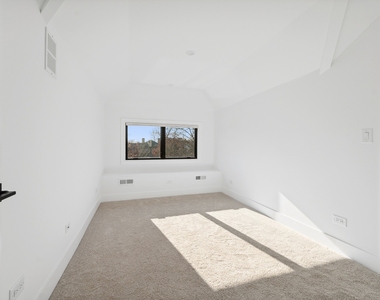 704 Sheridan Road - Photo Thumbnail 39
