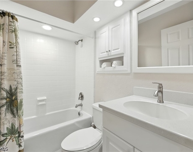 26000 Hickory Boulevard - Photo Thumbnail 9