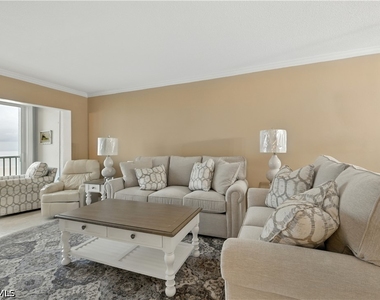 26000 Hickory Boulevard - Photo Thumbnail 12