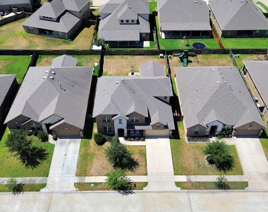 4911 Vergano Villa Drive - Photo Thumbnail 39