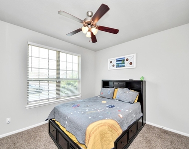 4911 Vergano Villa Drive - Photo Thumbnail 5