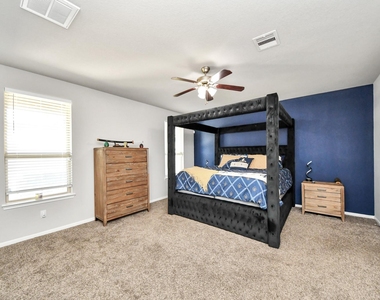 4911 Vergano Villa Drive - Photo Thumbnail 19