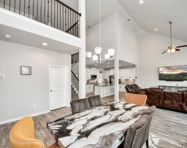 4911 Vergano Villa Drive - Photo Thumbnail 15
