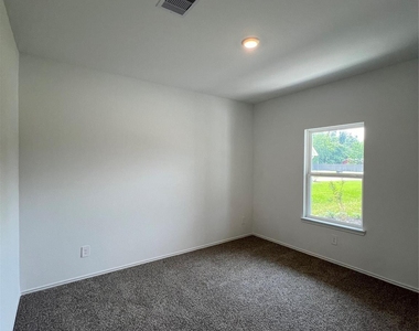 2712 Bryan Grove Lane - Photo Thumbnail 19