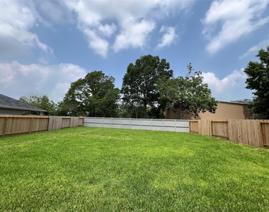 2712 Bryan Grove Lane - Photo Thumbnail 12