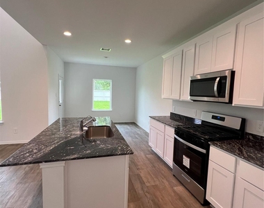 2712 Bryan Grove Lane - Photo Thumbnail 11