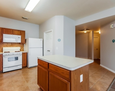18326 Atasca Woods Trace - Photo Thumbnail 5