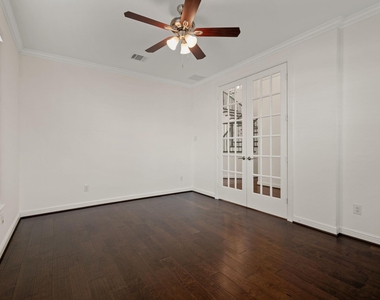 4055 Woodland Meadow Drive - Photo Thumbnail 15