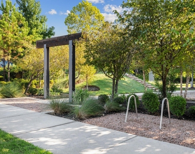 4055 Woodland Meadow Drive - Photo Thumbnail 43