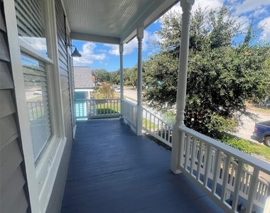 2809 Avenue O 1/2 - Photo Thumbnail 2