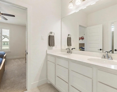 25003 Stela Falls Lane - Photo Thumbnail 13