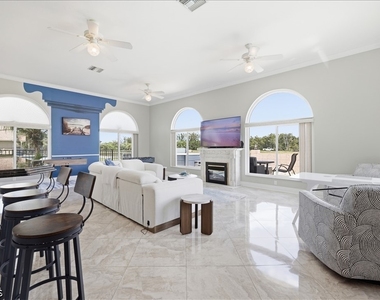 2371 Coral Point Drive - Photo Thumbnail 16