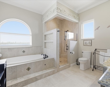 2371 Coral Point Drive - Photo Thumbnail 38