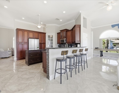 2371 Coral Point Drive - Photo Thumbnail 15