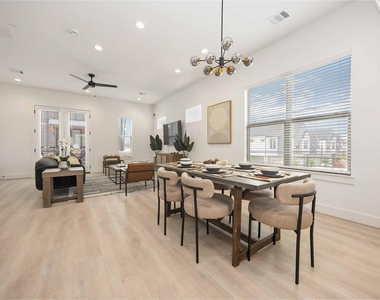 7809 Amelia Road - Photo Thumbnail 7
