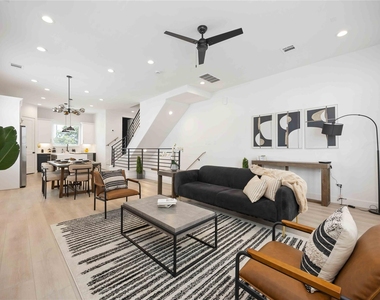 7809 Amelia Road - Photo Thumbnail 5