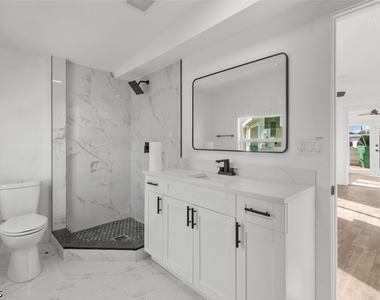 2360 Ednor Street - Photo Thumbnail 9