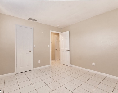 2516 Se 22nd Avenue - Photo Thumbnail 31