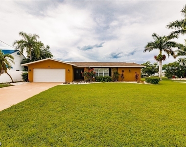 2516 Se 22nd Avenue - Photo Thumbnail 1