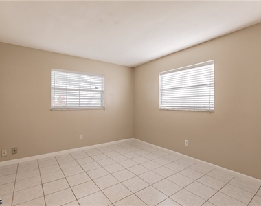 2516 Se 22nd Avenue - Photo Thumbnail 29