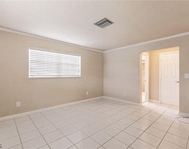 2516 Se 22nd Avenue - Photo Thumbnail 18