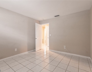 2516 Se 22nd Avenue - Photo Thumbnail 26