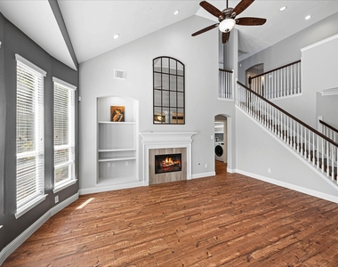 4816 Cypress Spring Drive - Photo Thumbnail 9