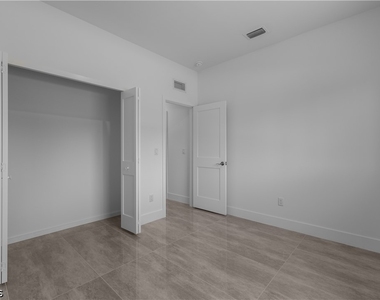 828 Genoa Avenue S - Photo Thumbnail 34