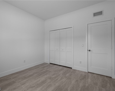 828 Genoa Avenue S - Photo Thumbnail 28