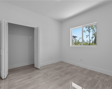 828 Genoa Avenue S - Photo Thumbnail 25