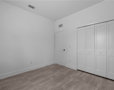 828 Genoa Avenue S - Photo Thumbnail 36
