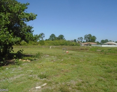 1539 Medford Place - Photo Thumbnail 6