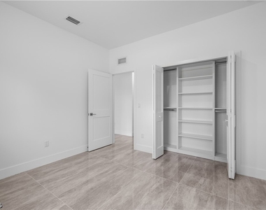 1142 Dutchess Street E - Photo Thumbnail 41