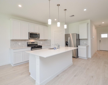 31707 Hallington Hill Lane - Photo Thumbnail 9