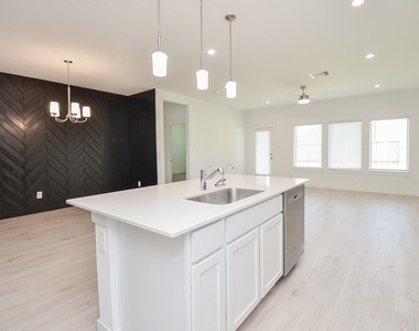 31707 Hallington Hill Lane - Photo Thumbnail 13