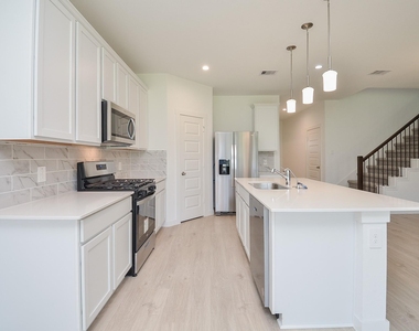31707 Hallington Hill Lane - Photo Thumbnail 10